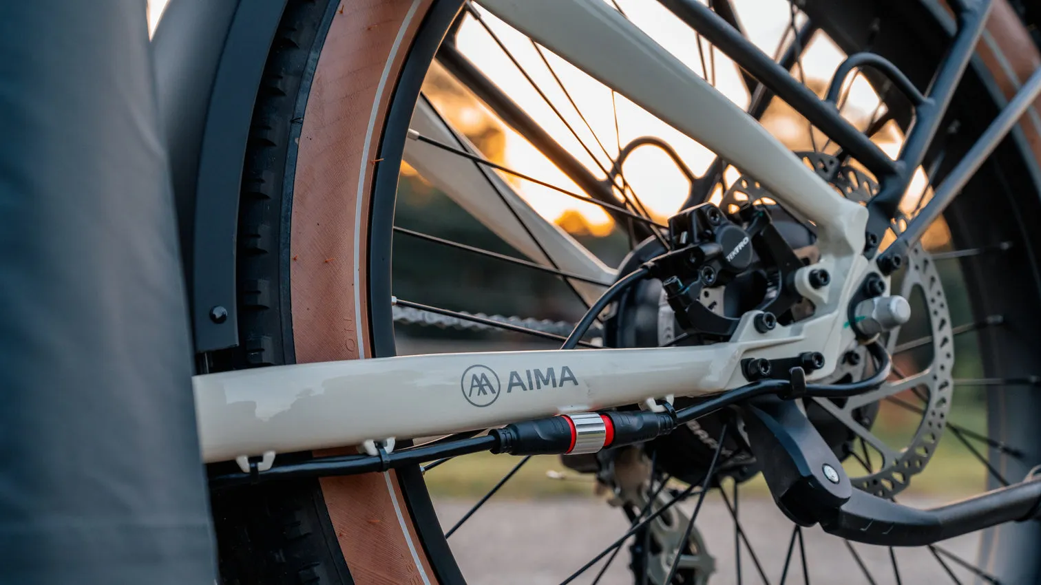 Premium AIMA Big Sur - High Performance All-Terrain Mountain Bike