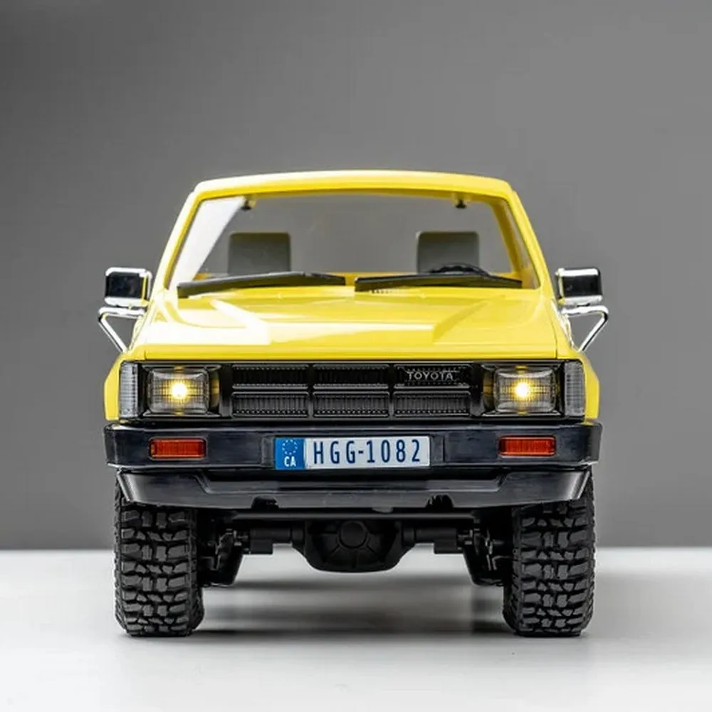 FMS (RTR) 1:18 1983 Toyota Hi-Lux 4x4 Rock Crawler w/Tx, LiPo & Charger (Yellow)