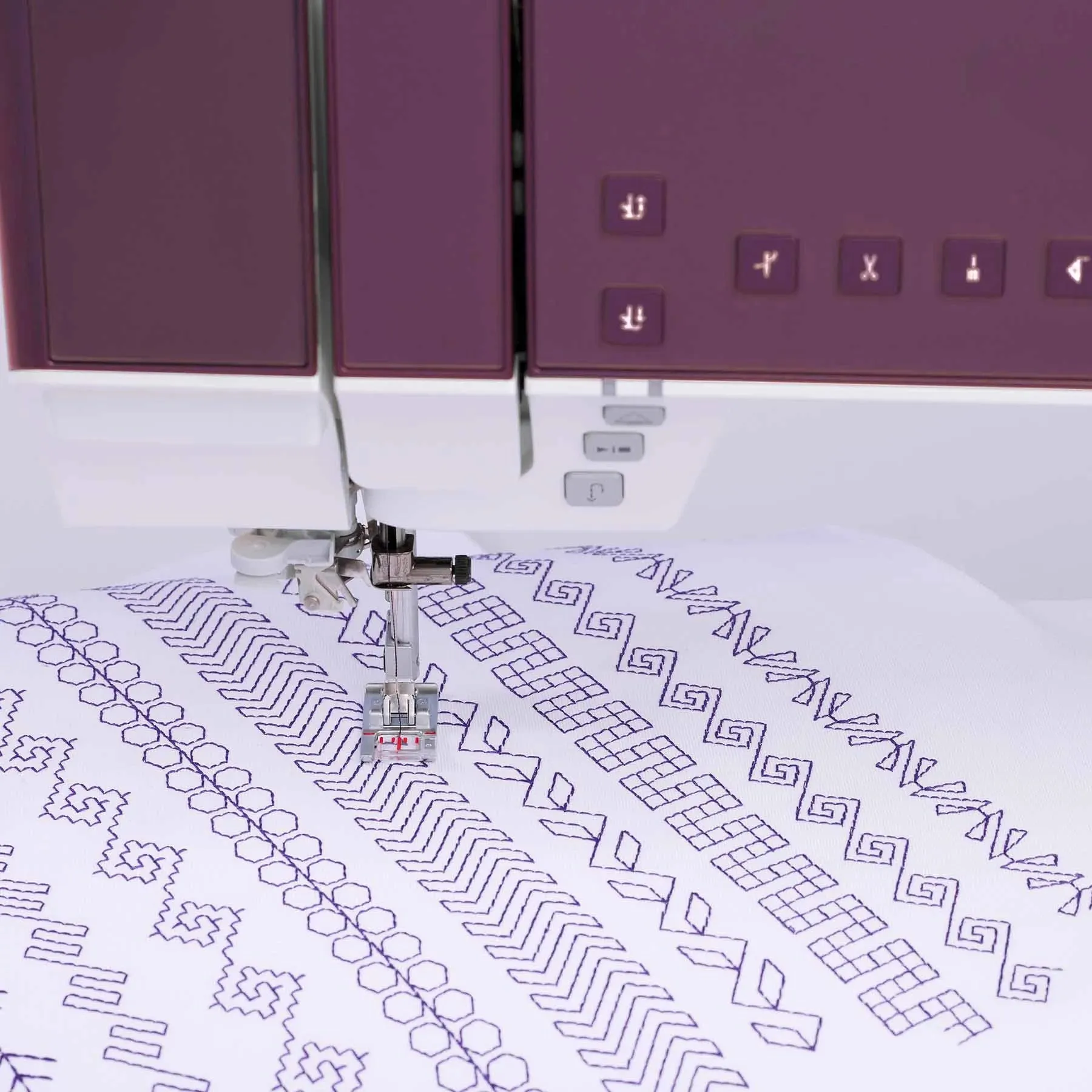 PFAFF® creative icon™ 2 Sewing & Embroidery Machine